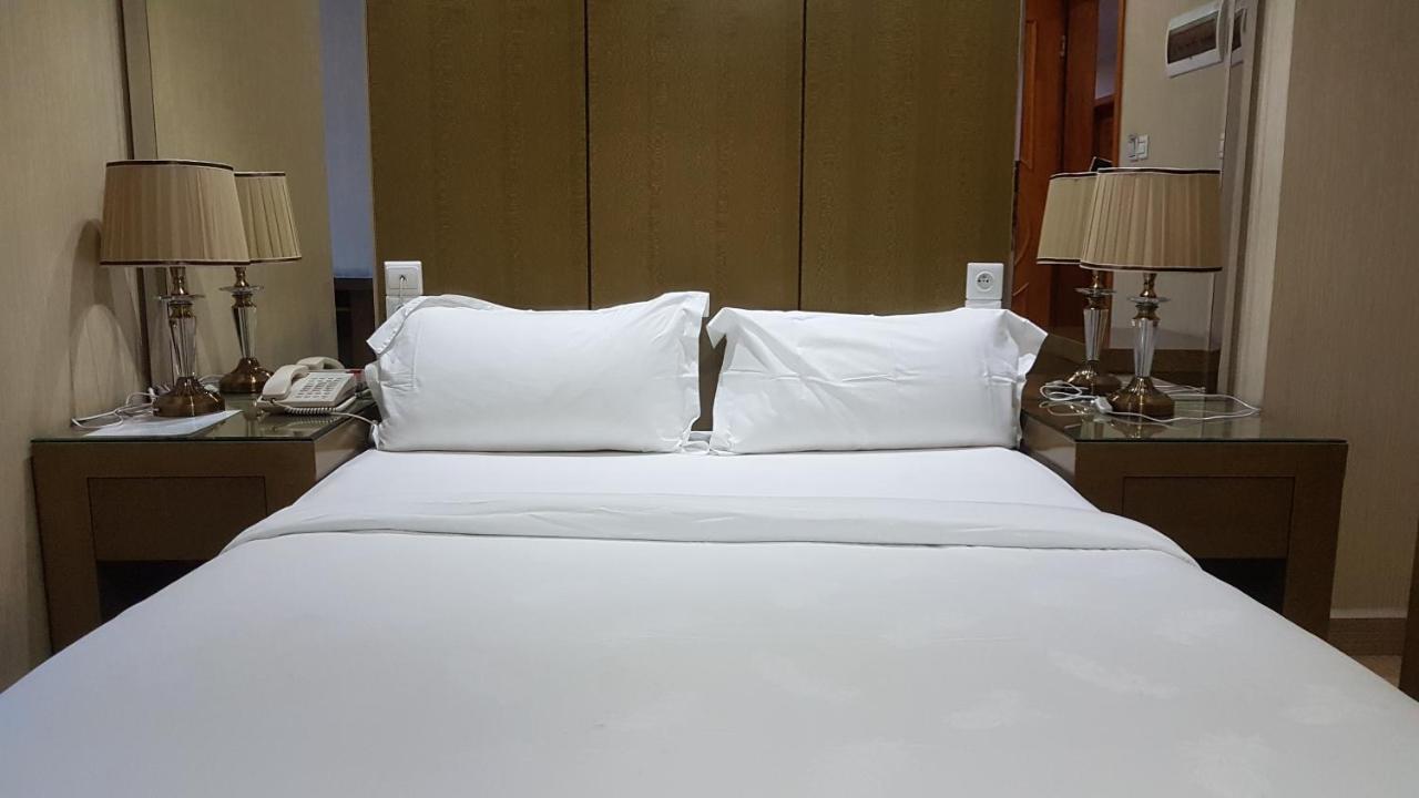 Edmond Hotel Brazzaville Kültér fotó